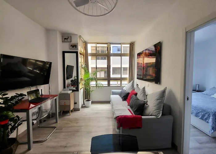 2 Bedrooms Flat 50 Mts Away From Las Canteras Beach