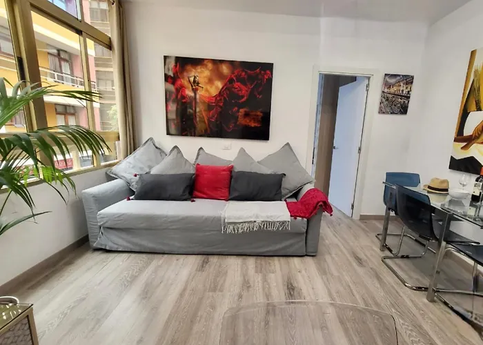 2 Bedrooms Flat 50 Mts Away From Las Canteras Beach