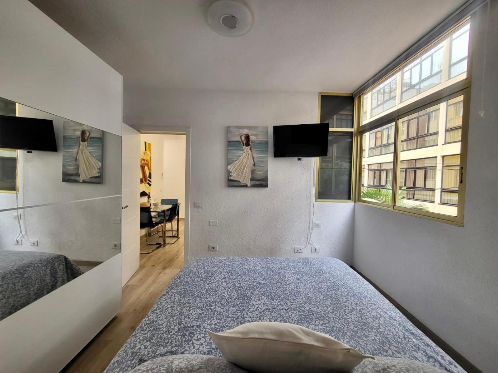 Apartment 2 Bedrooms Flat 50 Mts Away From Canteras Las Palmas de Gran Canaria